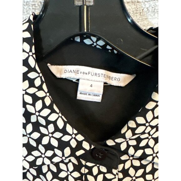 Diane Von Furstenberg 100% Silk Floral Print Button-Up Dress Size 4 - Picture 2 of 4